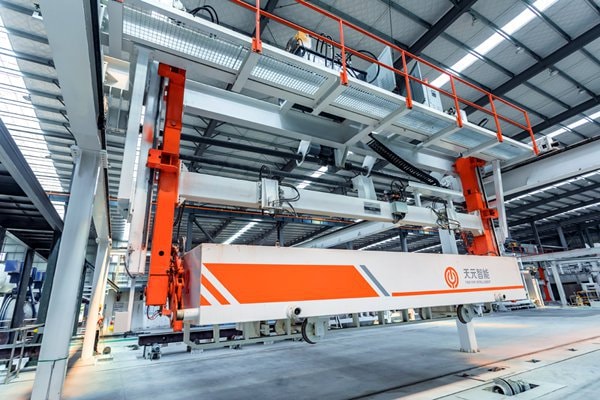 Thiết bị nâng lật khuôn